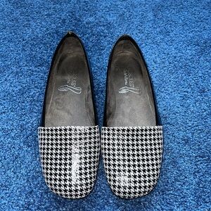 Aerosoles Mr Softee Black Houndstooth 775